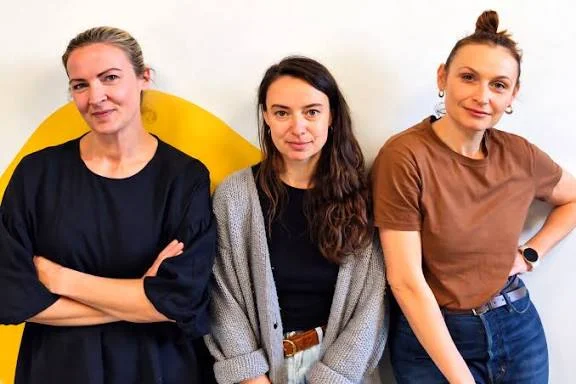 Kazališna družina Rondo: ŠTETA ŠTO JE ŽENA