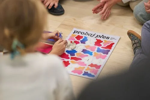 Međugeneracijske plesne minijature